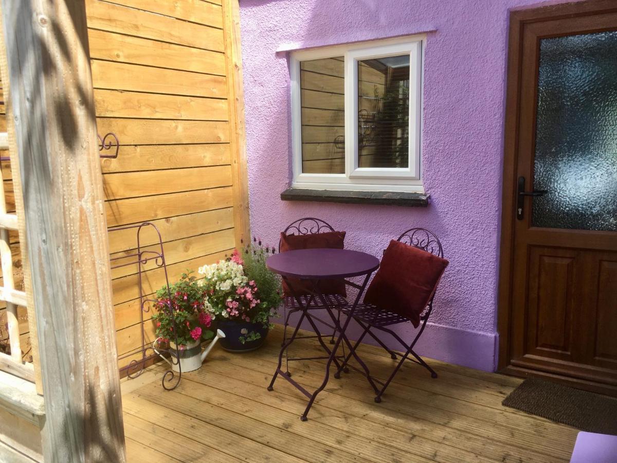 Cute Self-Contained Guest Room With Ensuite And Private Decked Porch In Glastonbury Exteriör bild